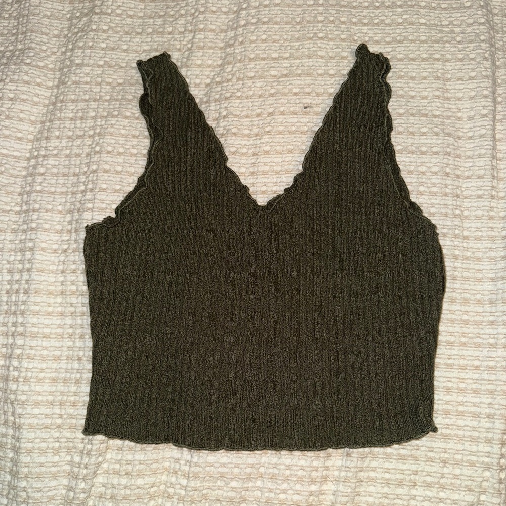 Green crop top